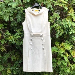 A timeless classic, imagine Jackie O in this dress